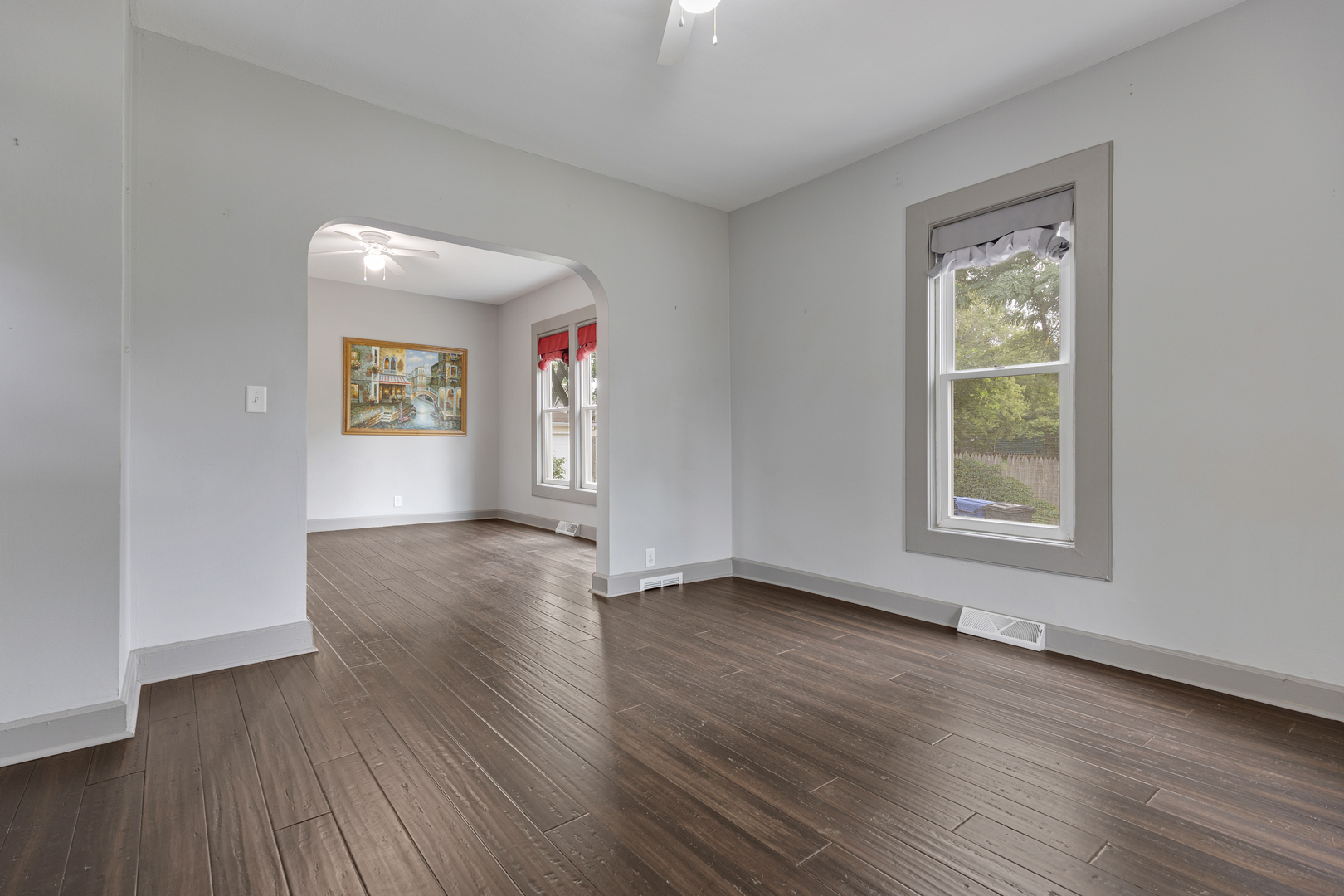 1512 S 7th Avenue, St. Charles, IL 60174