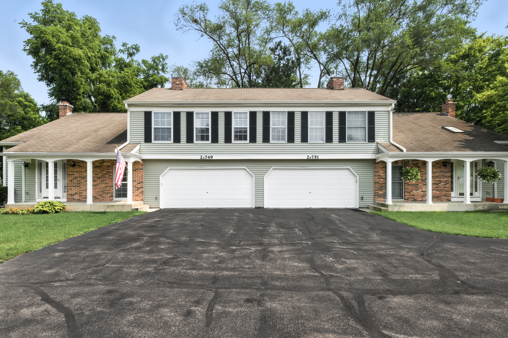 2S749 Grove Lane, Warrenville, IL 60555