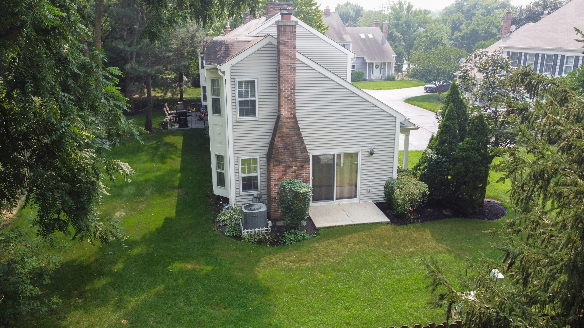 2S749 Grove Lane, Warrenville, IL 60555
