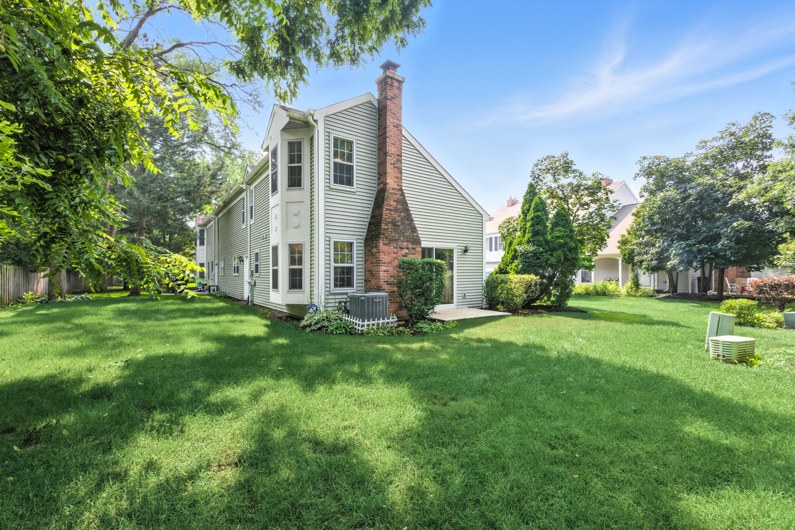 2S749 Grove Lane, Warrenville, IL 60555