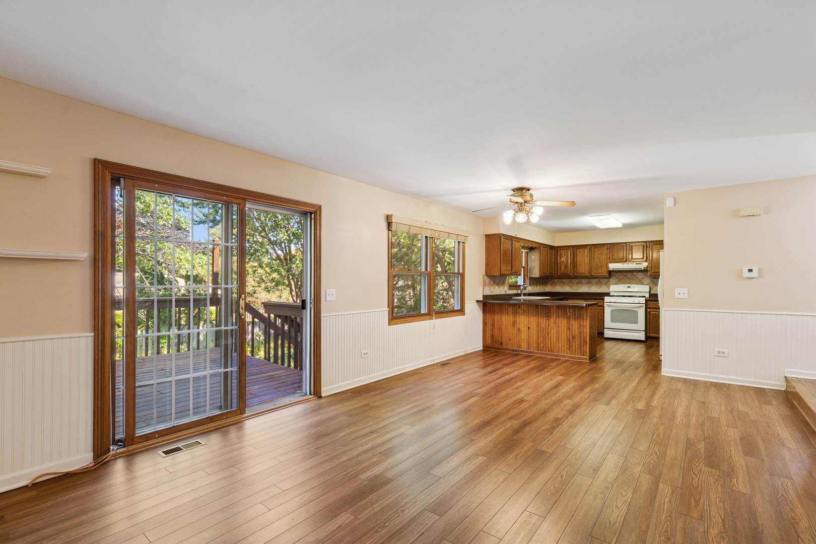 4176 Blackstone Avenue, Gurnee, IL 60031