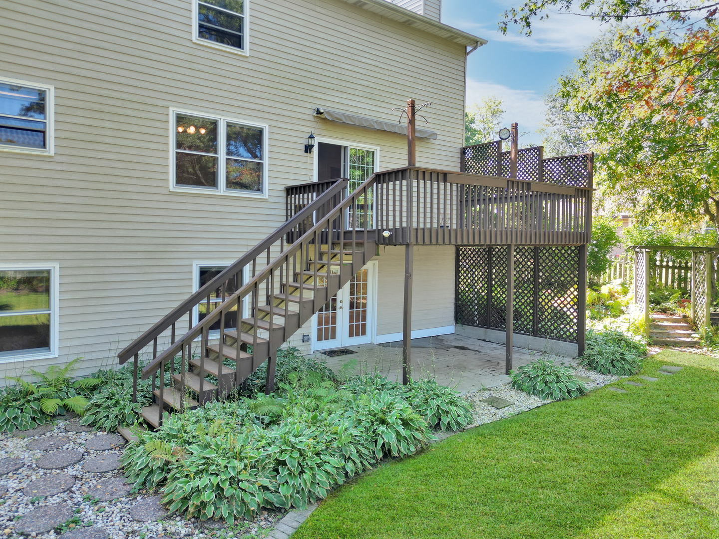 4176 Blackstone Avenue, Gurnee, IL 60031