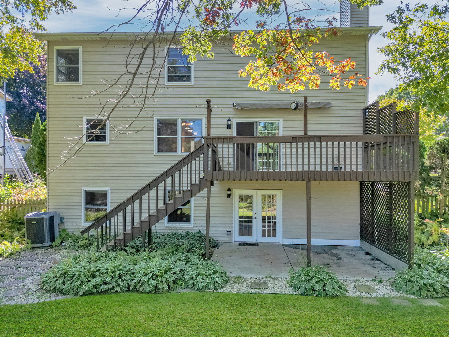 4176 Blackstone Avenue, Gurnee, IL 60031