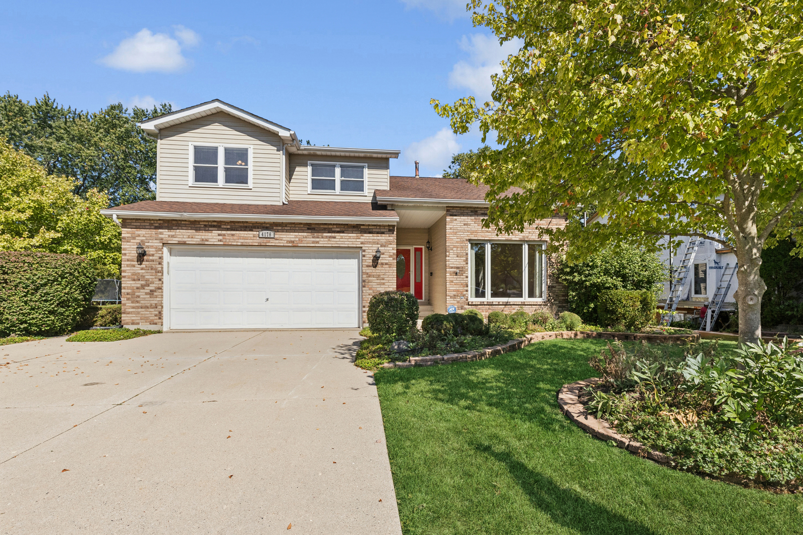 4176 Blackstone Avenue, Gurnee, IL 60031