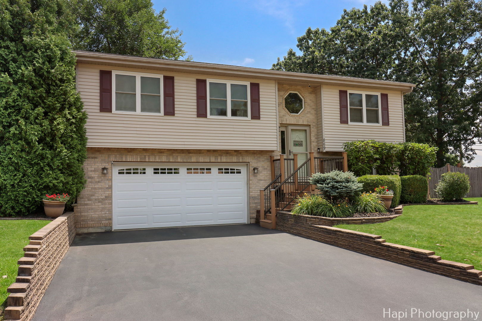 809 W Sheridan Road, McHenry, IL 60051