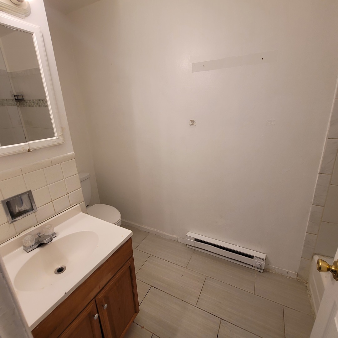 2110 Hebron Avenue #2110, Zion, IL 60099