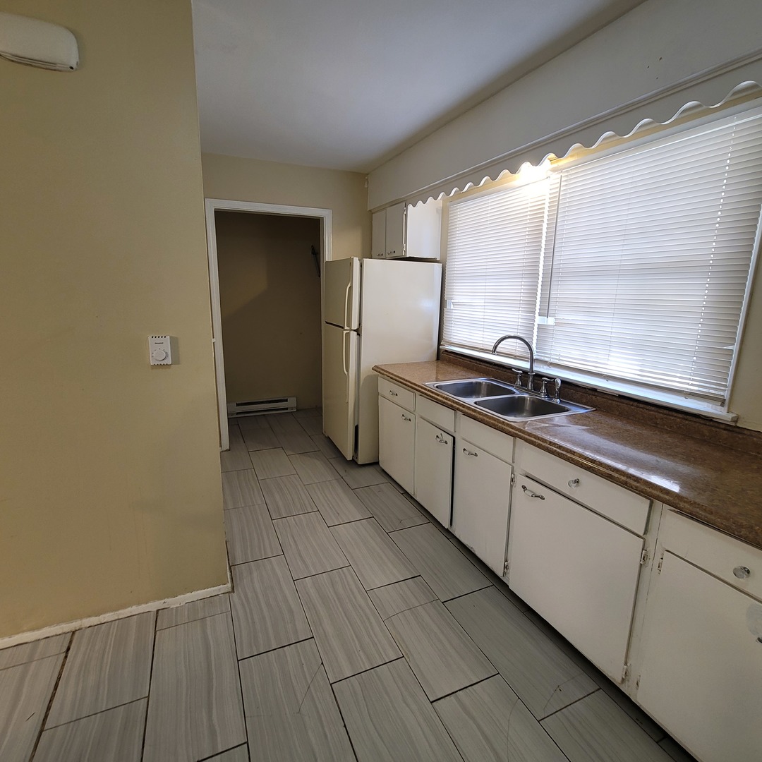 2110 Hebron Avenue #2110, Zion, IL 60099