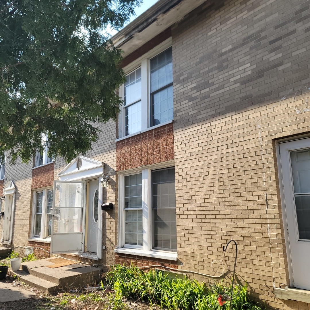 2110 Hebron Avenue #2110, Zion, IL 60099