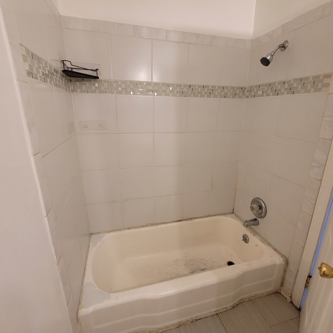 2110 Hebron Avenue #2110, Zion, IL 60099