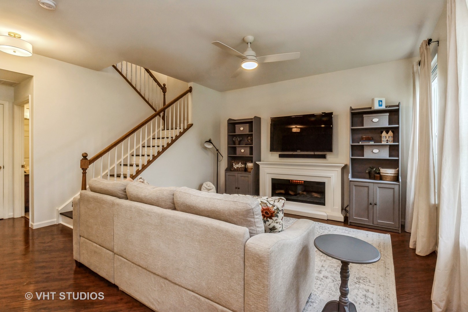 543 Topeka Drive, Grayslake, IL 60030