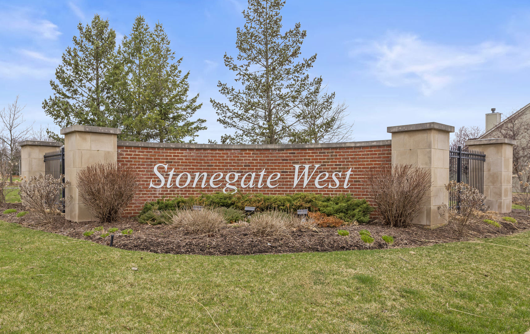 1780 Briarheath Drive, Aurora, IL 60505