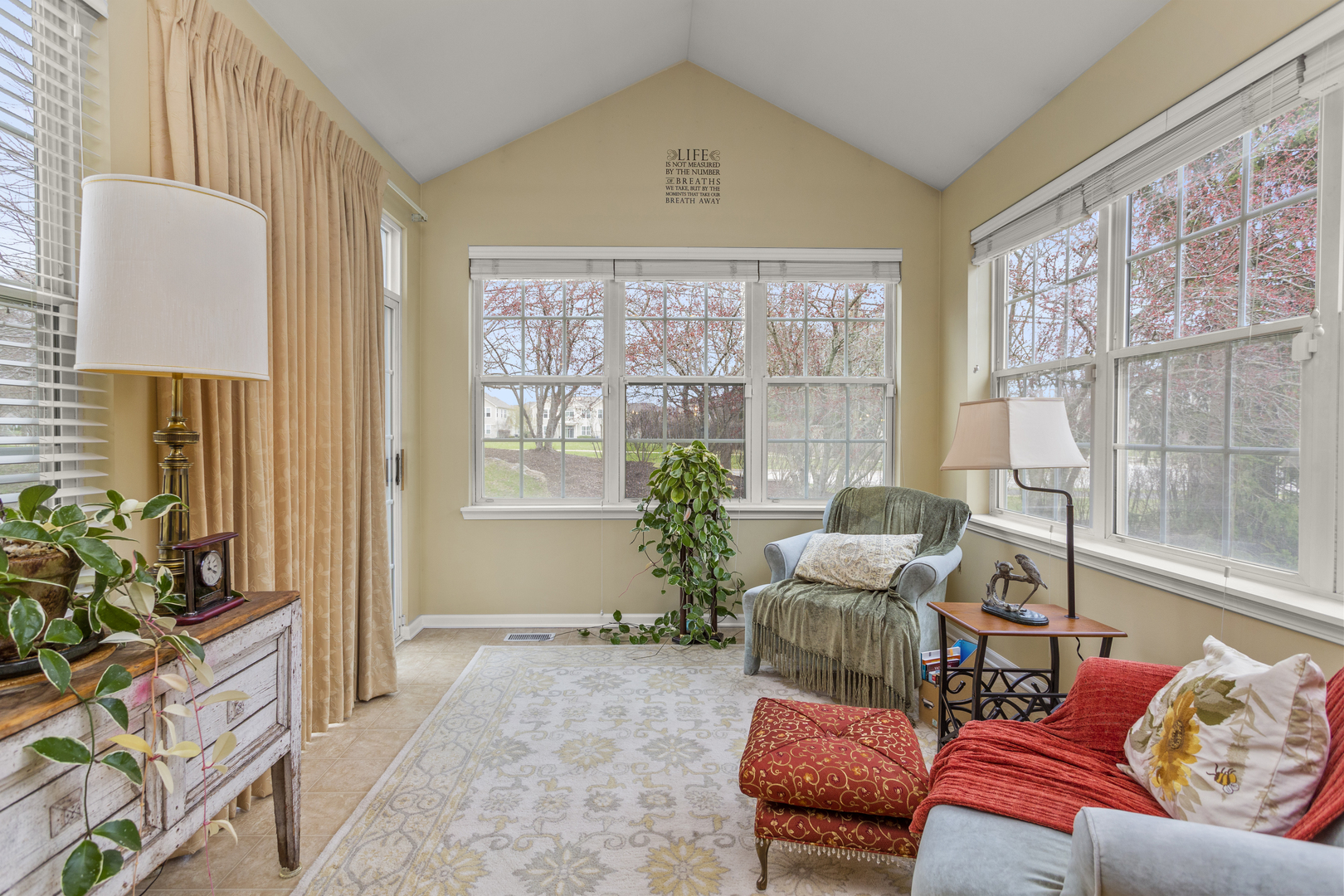 1780 Briarheath Drive, Aurora, IL 60505