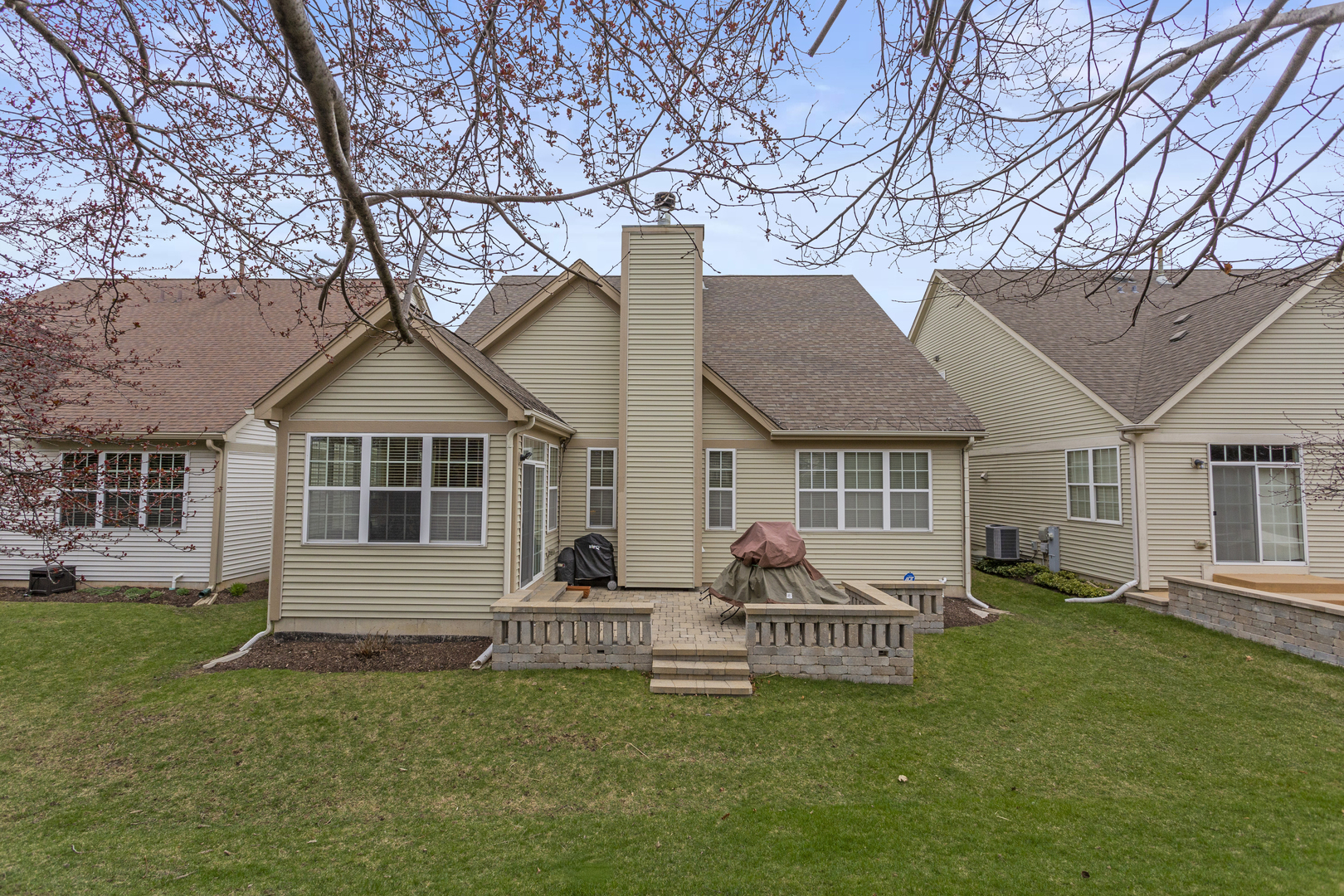 1780 Briarheath Drive, Aurora, IL 60505