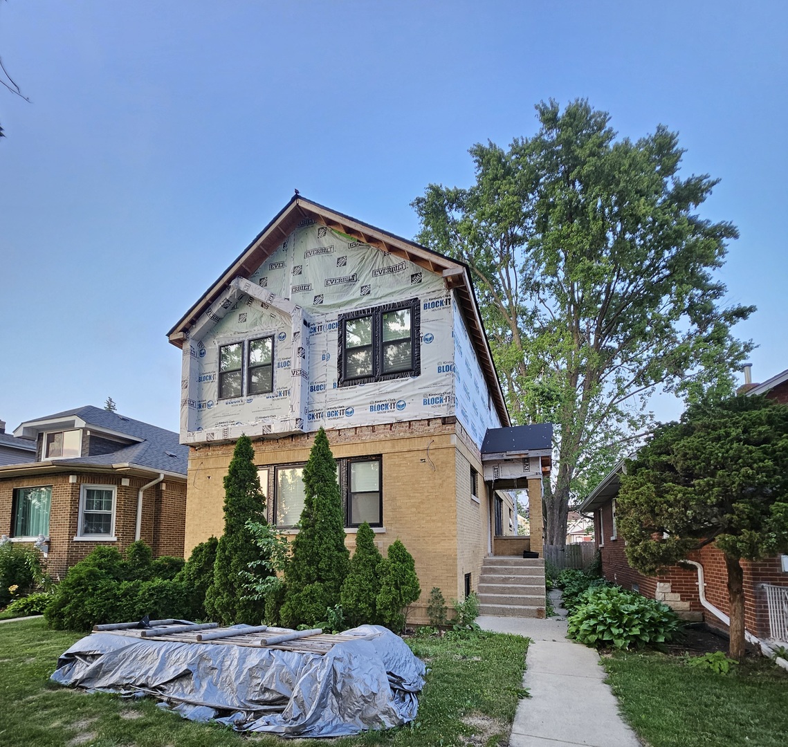 2035 S 11th Avenue, Maywood, IL 60153