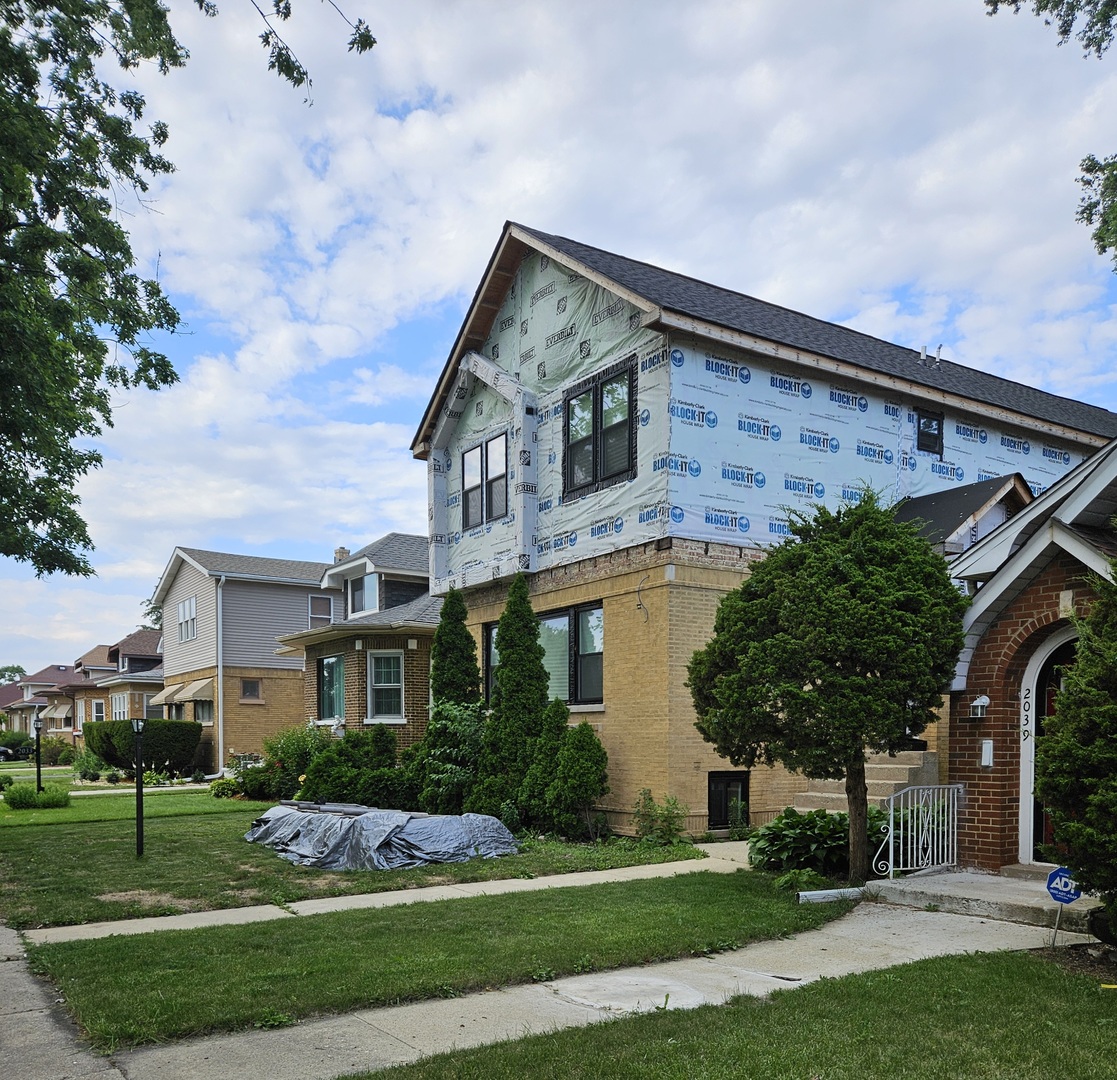 2035 S 11th Avenue, Maywood, IL 60153