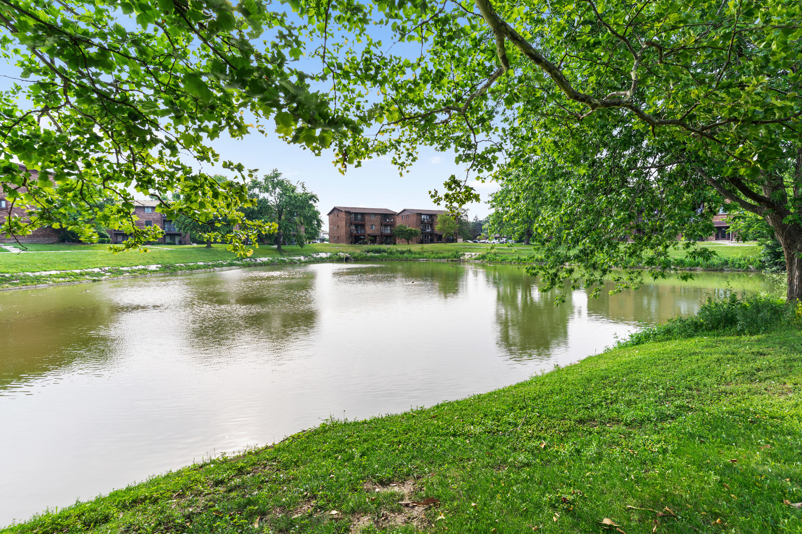15128 Quail Hollow Drive #1S, Orland Park, IL 60462