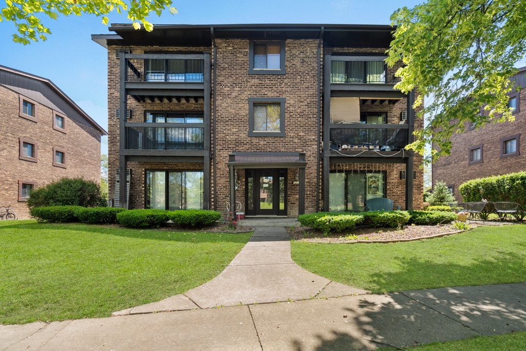 15128 Quail Hollow Drive #1S, Orland Park, IL 60462