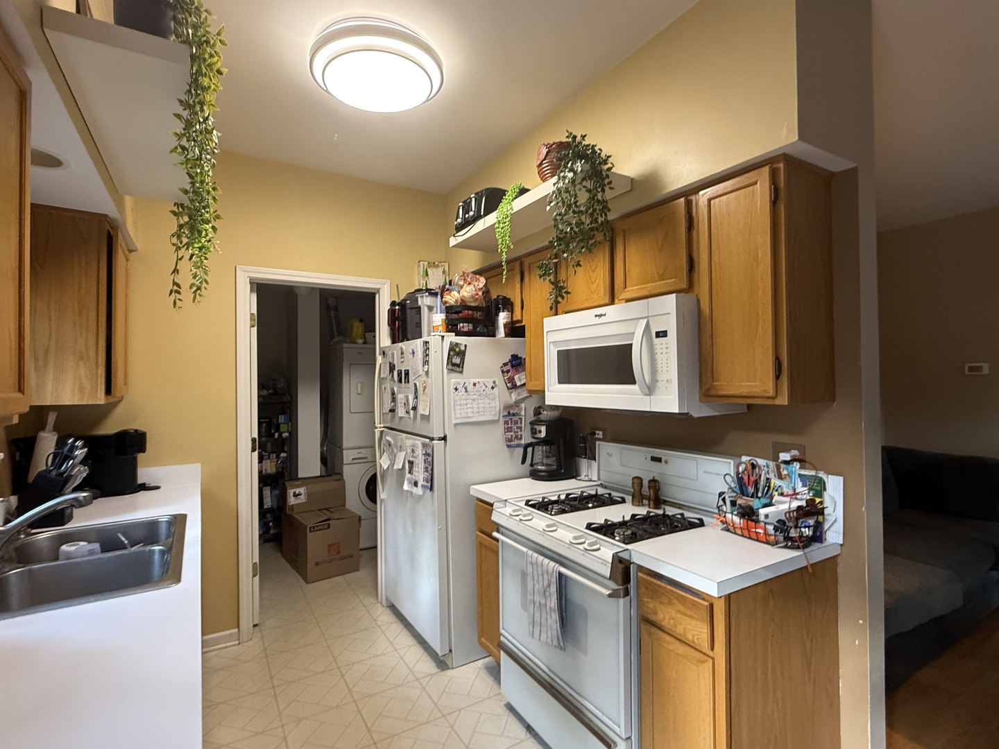 2717 Glenwood Court, Naperville, IL 60564