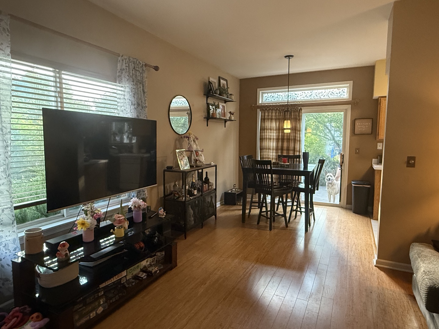 2717 Glenwood Court, Naperville, IL 60564