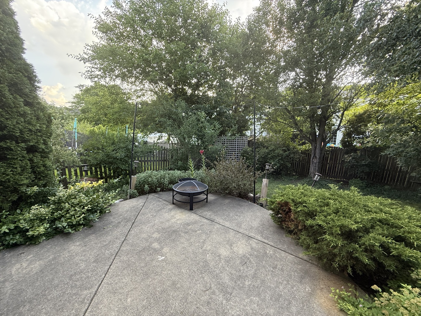 2717 Glenwood Court, Naperville, IL 60564