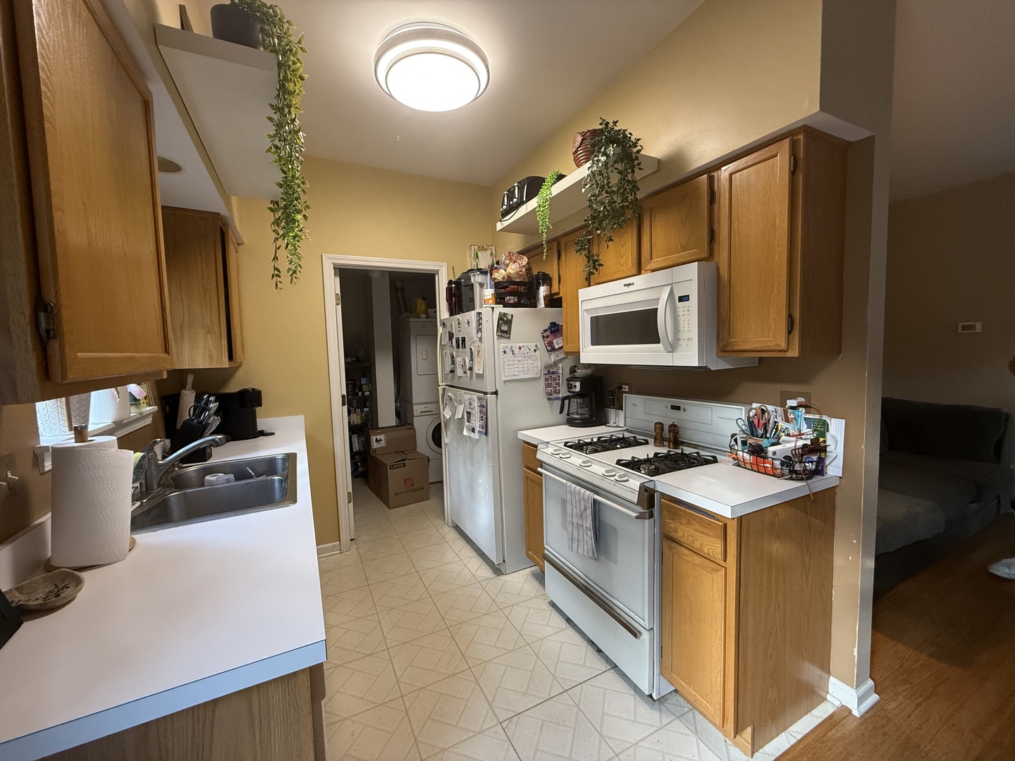 2717 Glenwood Court, Naperville, IL 60564