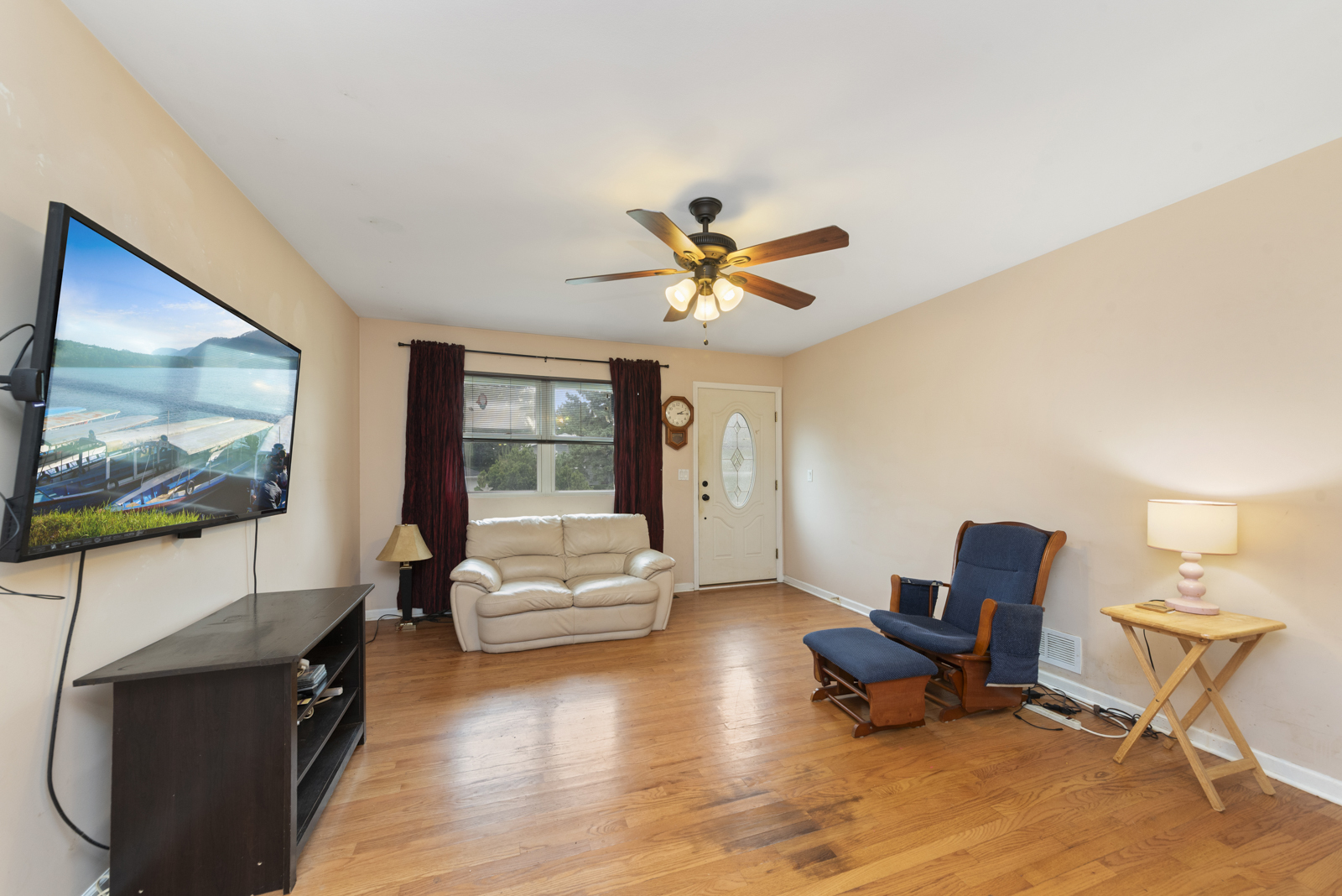 514 N Fulton Avenue, Villa Park, IL 60181