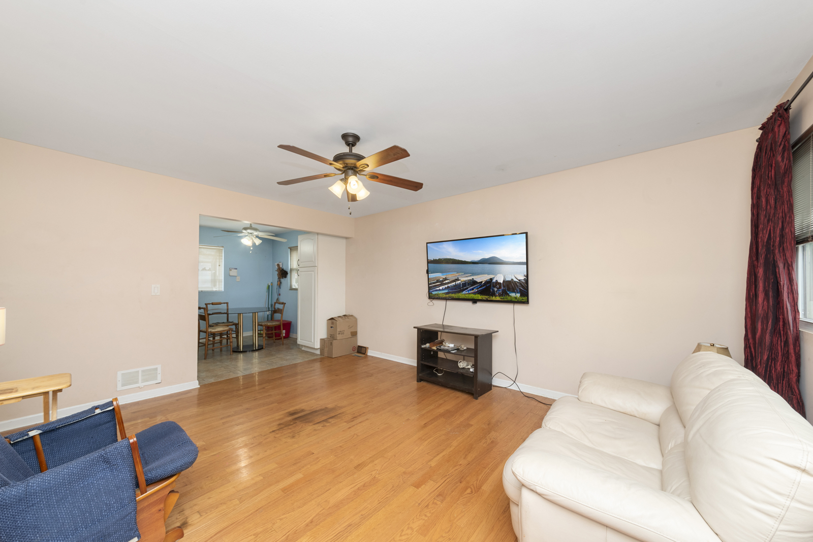 514 N Fulton Avenue, Villa Park, IL 60181