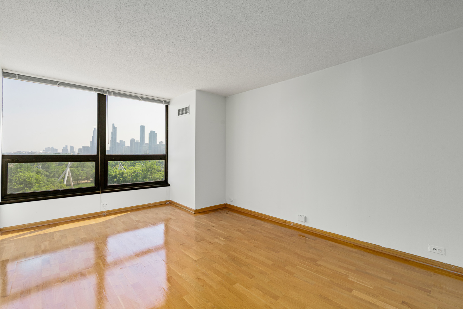360 E RANDOLPH Street #503, Chicago, IL 60601