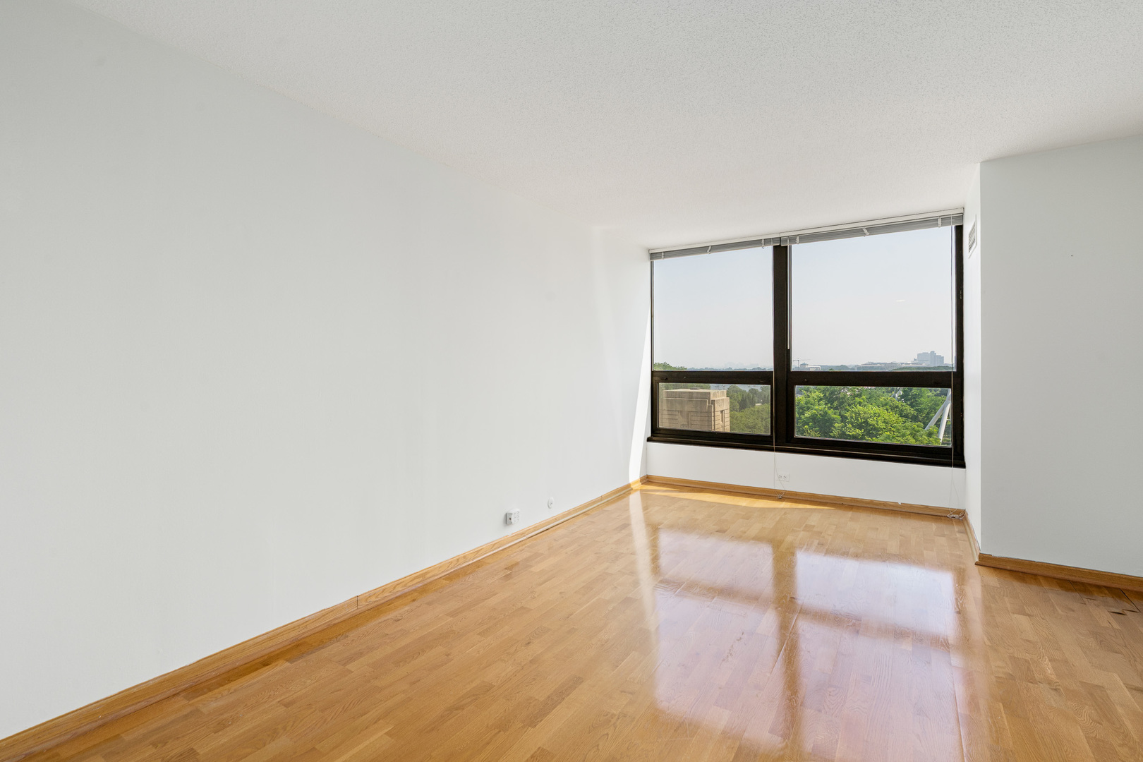 360 E RANDOLPH Street #503, Chicago, IL 60601
