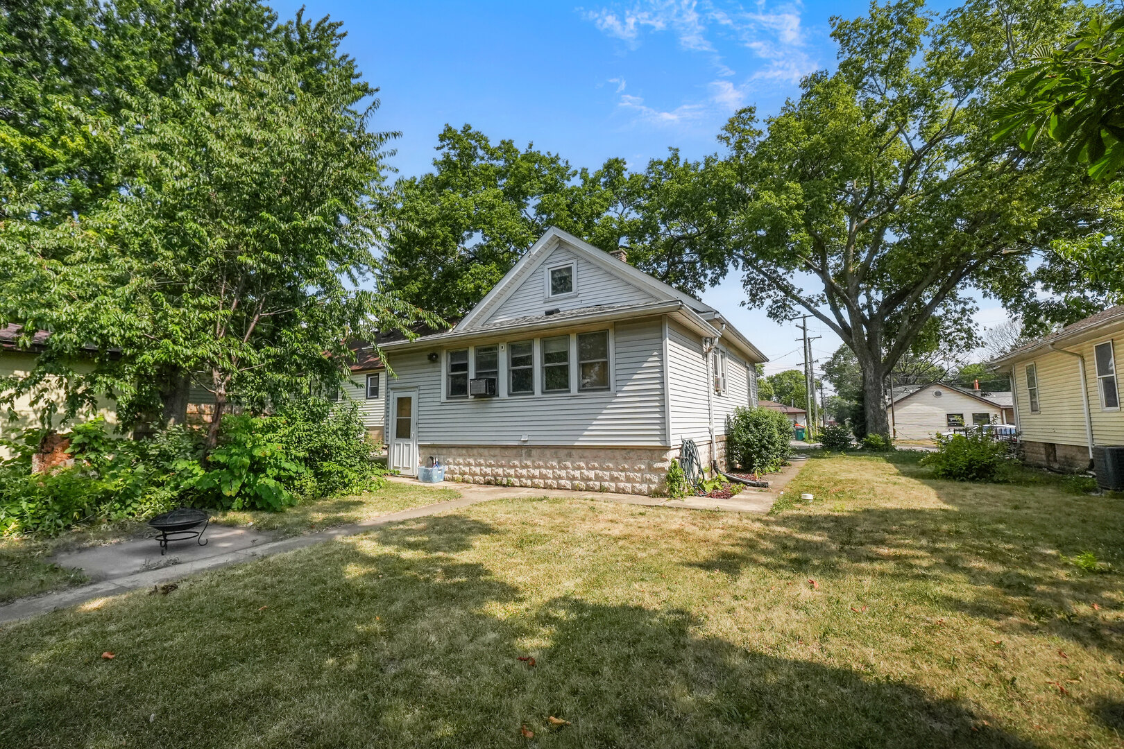208 Frank Avenue, Joliet, IL 60435