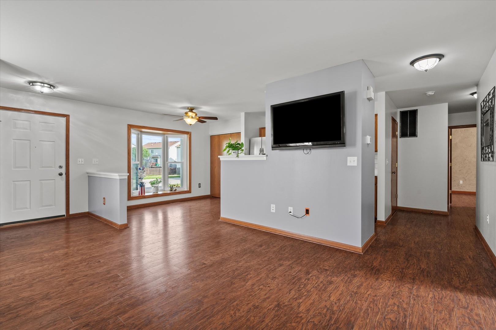 569 Scott Lane, Romeoville, IL 60446