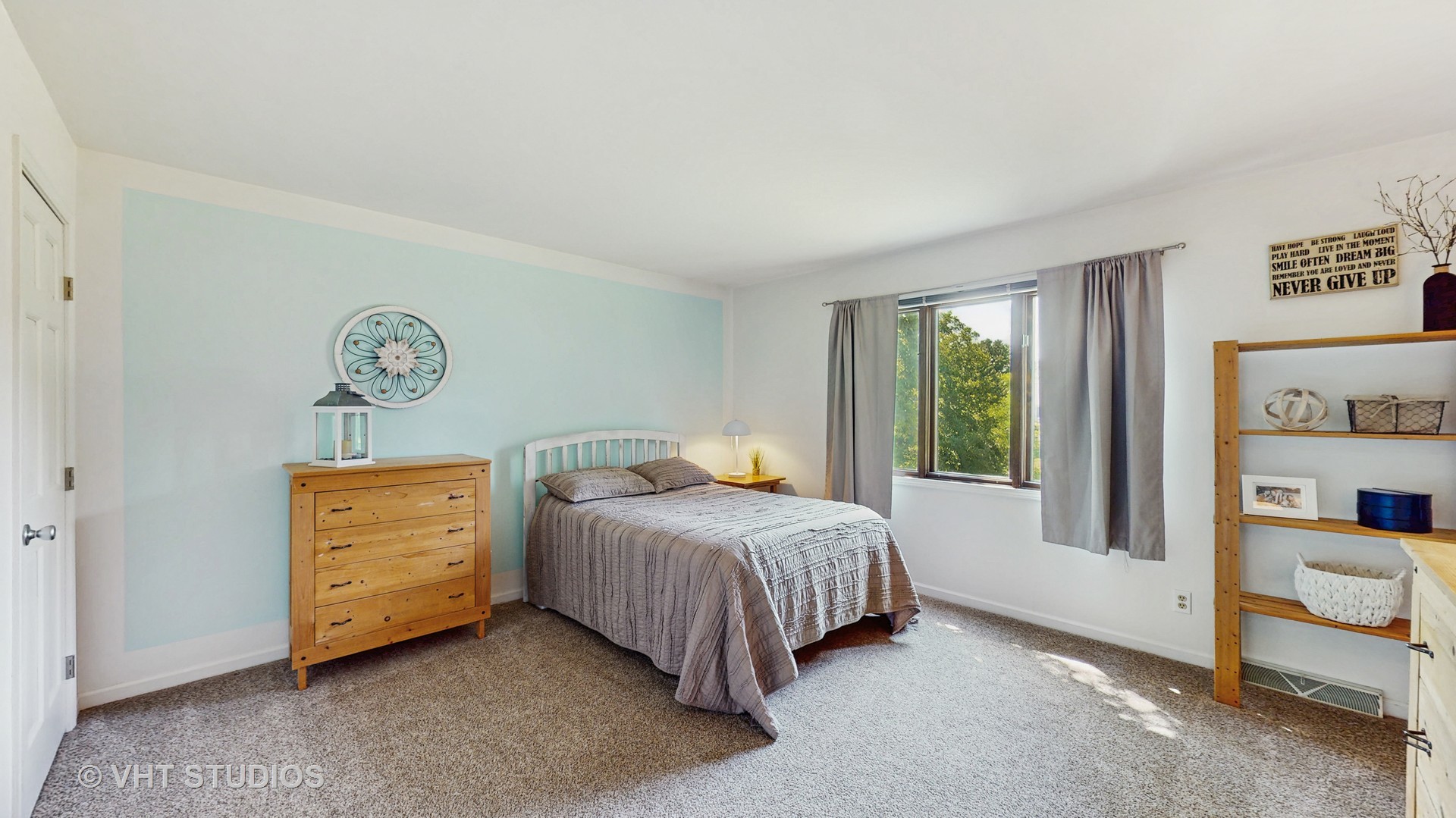 5N579 Leola Lane, St. Charles, IL 60175