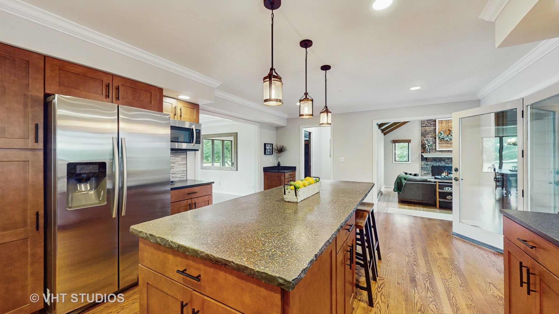 5N579 Leola Lane, St. Charles, IL 60175