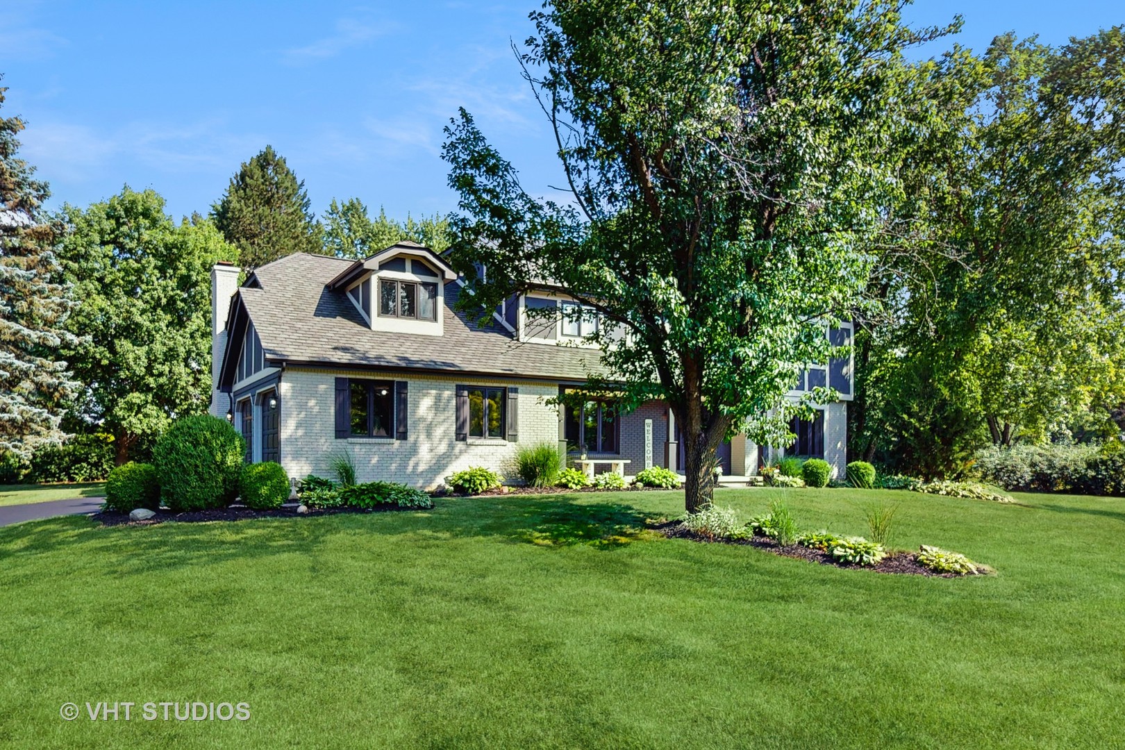 5N579 Leola Lane, St. Charles, IL 60175