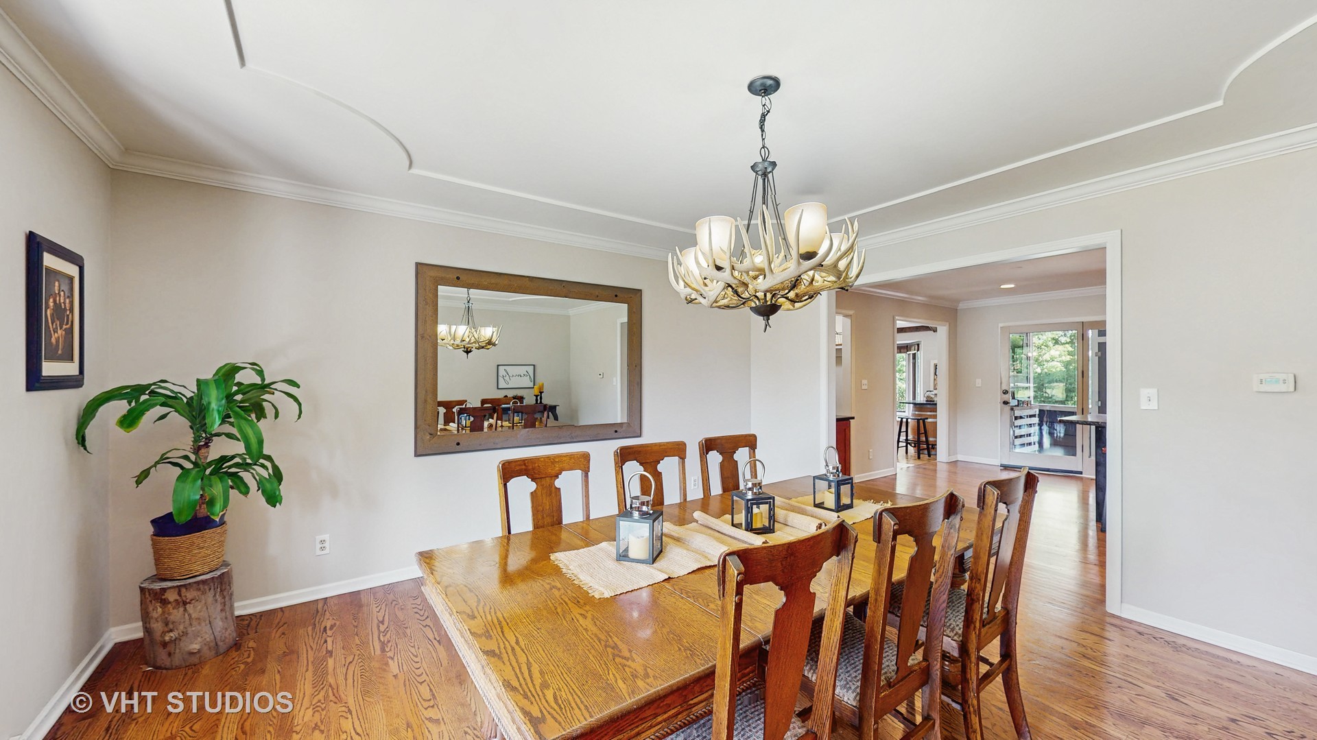 5N579 Leola Lane, St. Charles, IL 60175