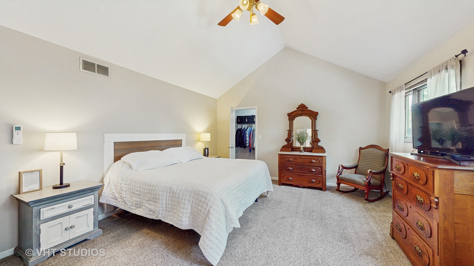 5N579 Leola Lane, St. Charles, IL 60175