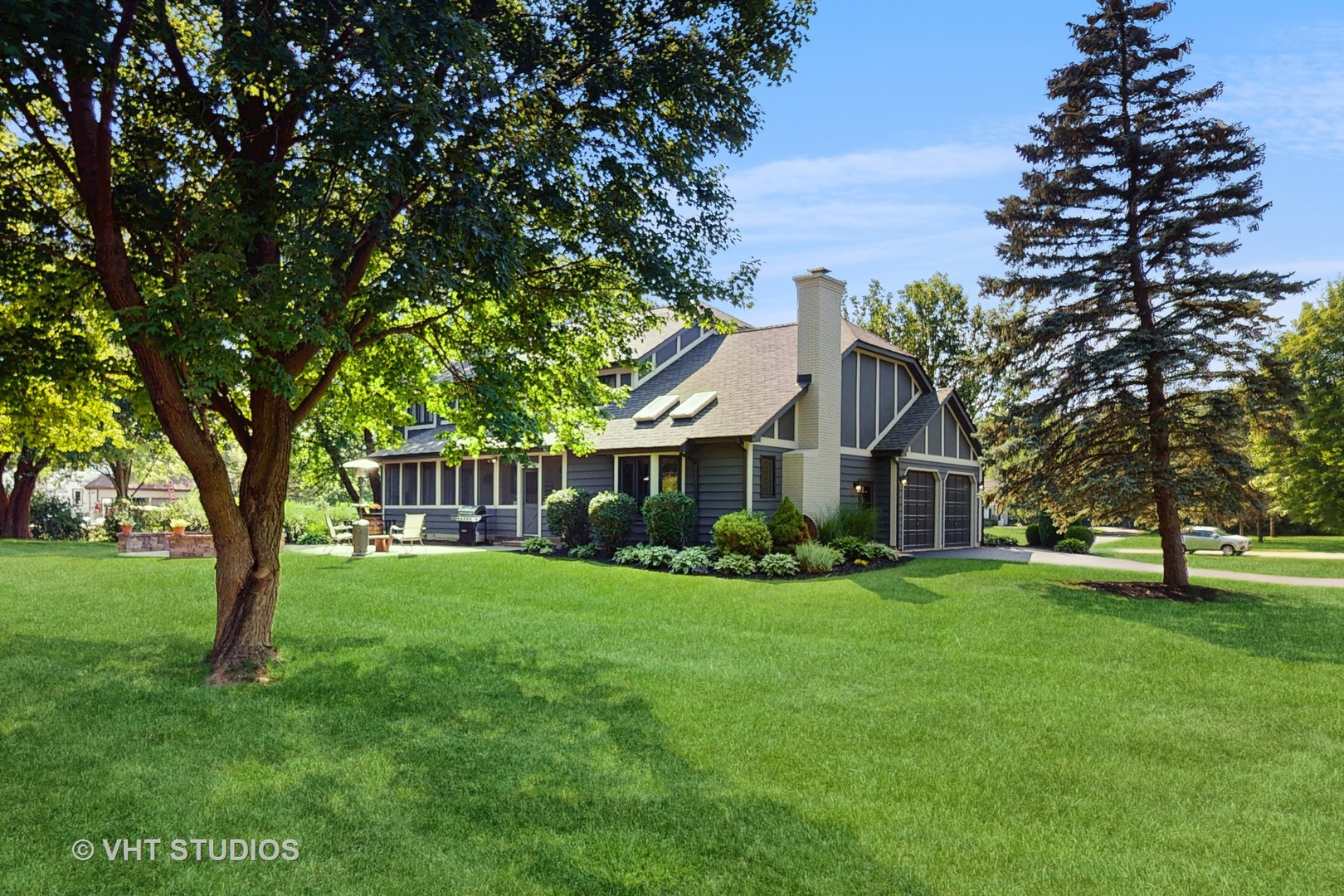 5N579 Leola Lane, St. Charles, IL 60175