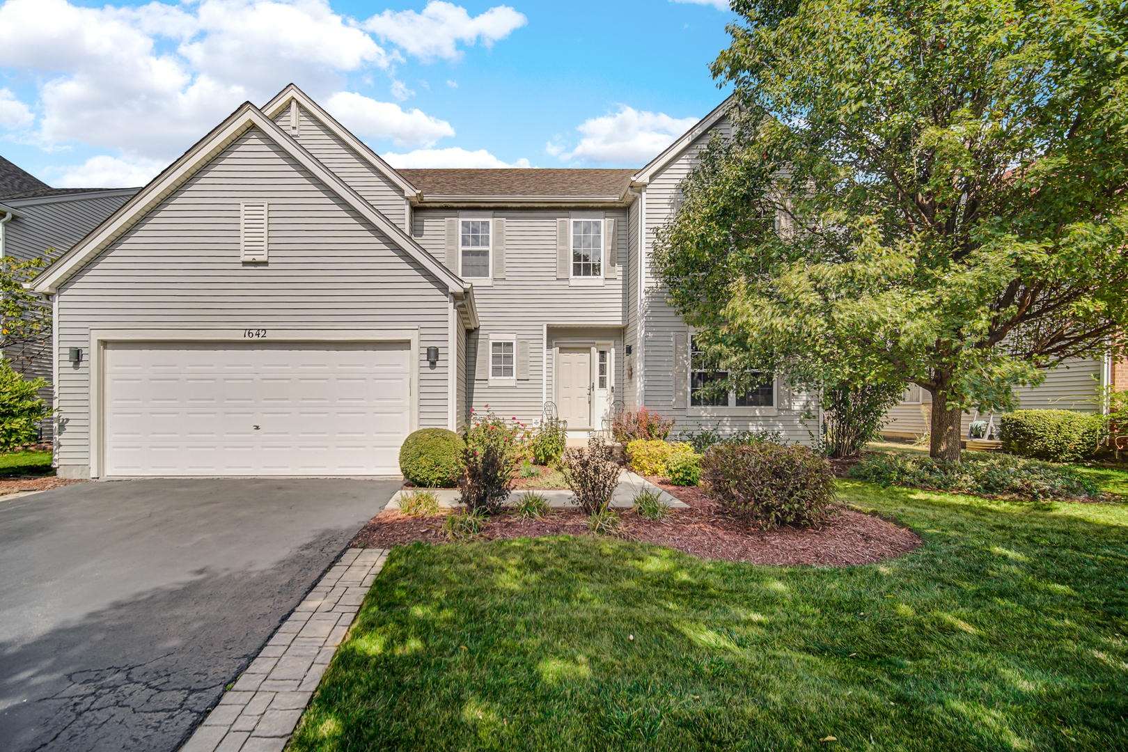 1642 Aster Drive, Romeoville, IL 60446