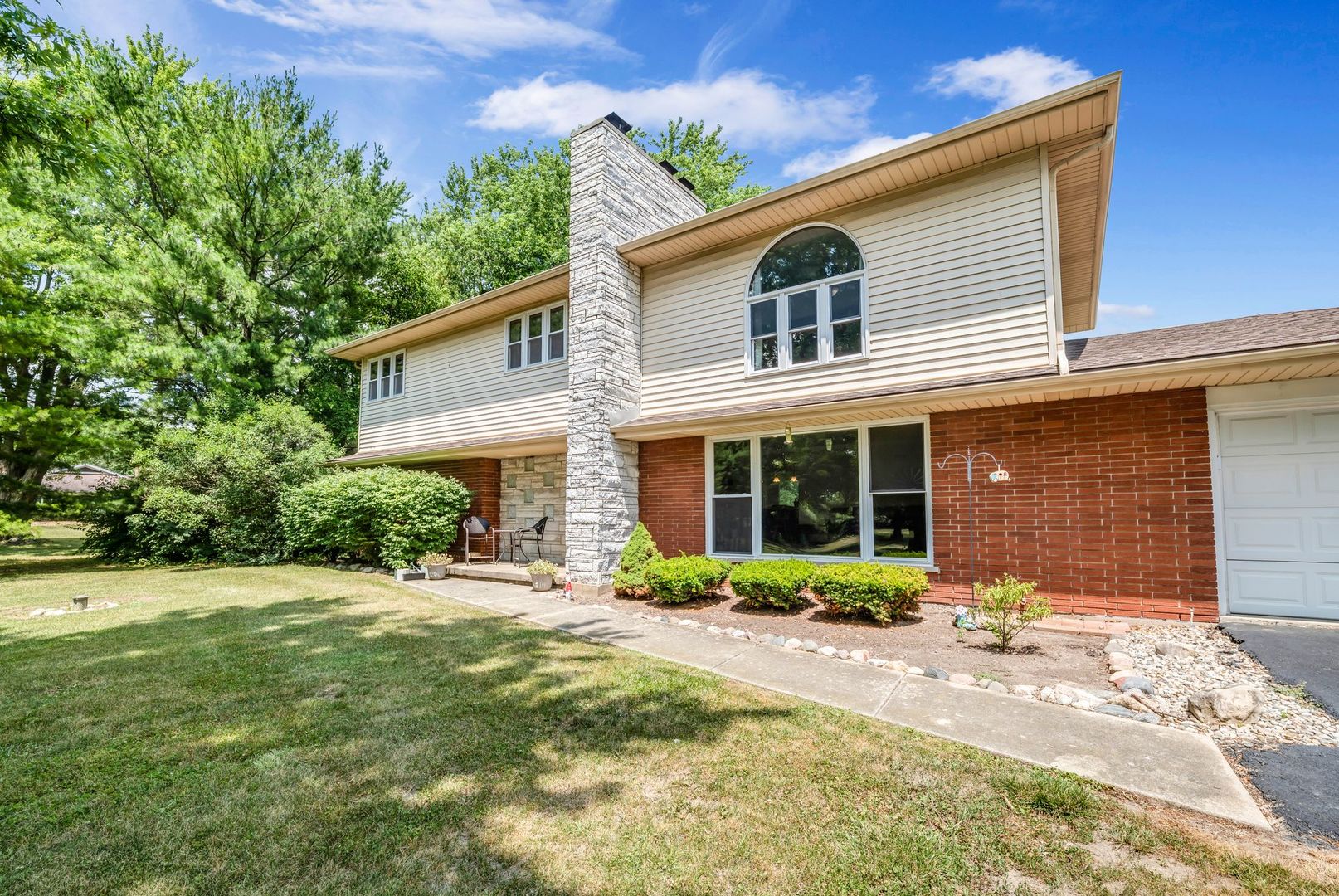 9822 W Pauling Road, Monee, IL 60449