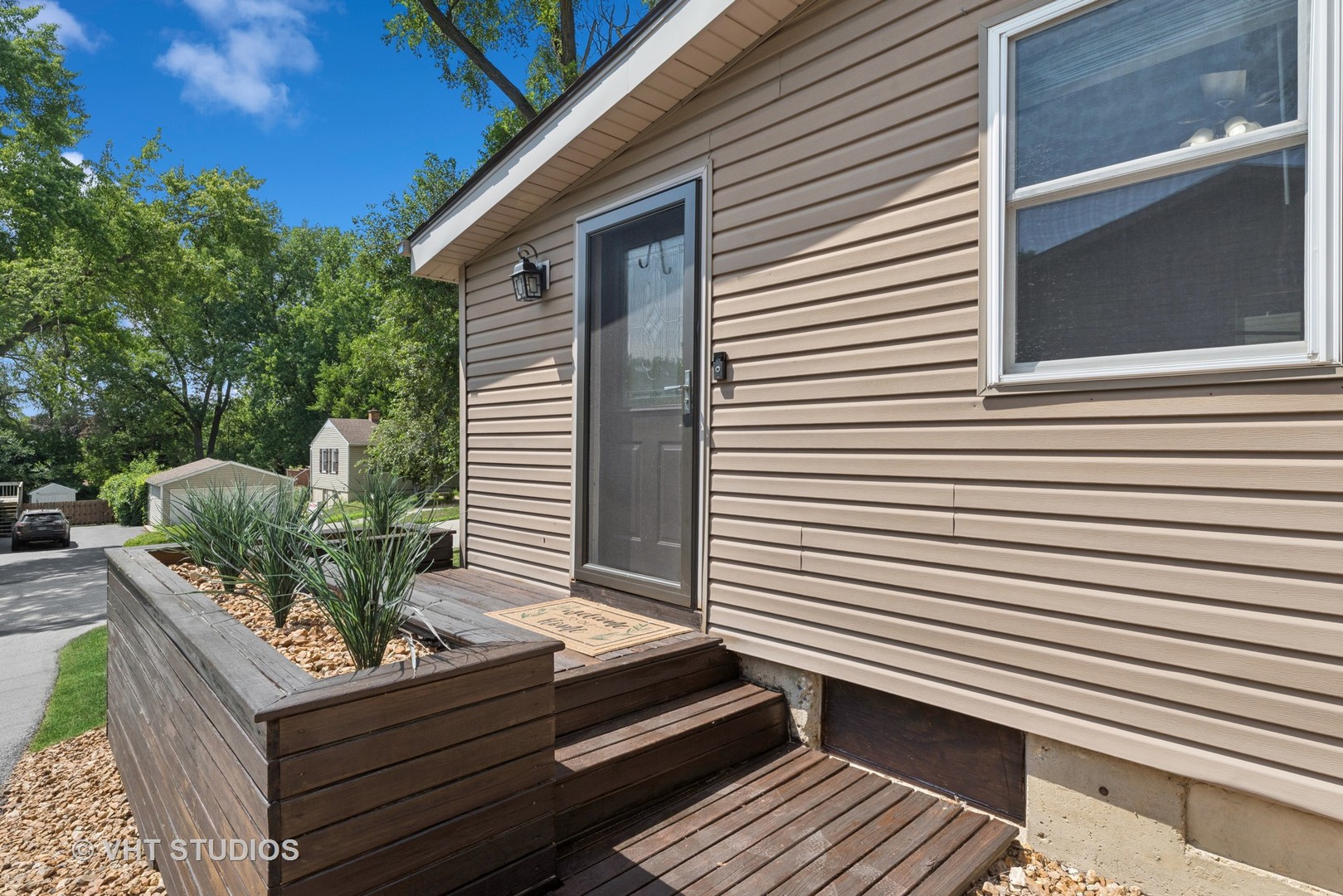 35083 N Sheridan Drive, Ingleside, IL 60041