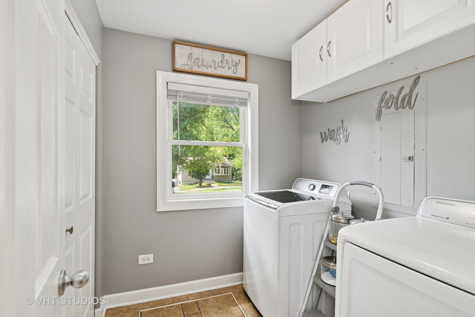 35083 N Sheridan Drive, Ingleside, IL 60041