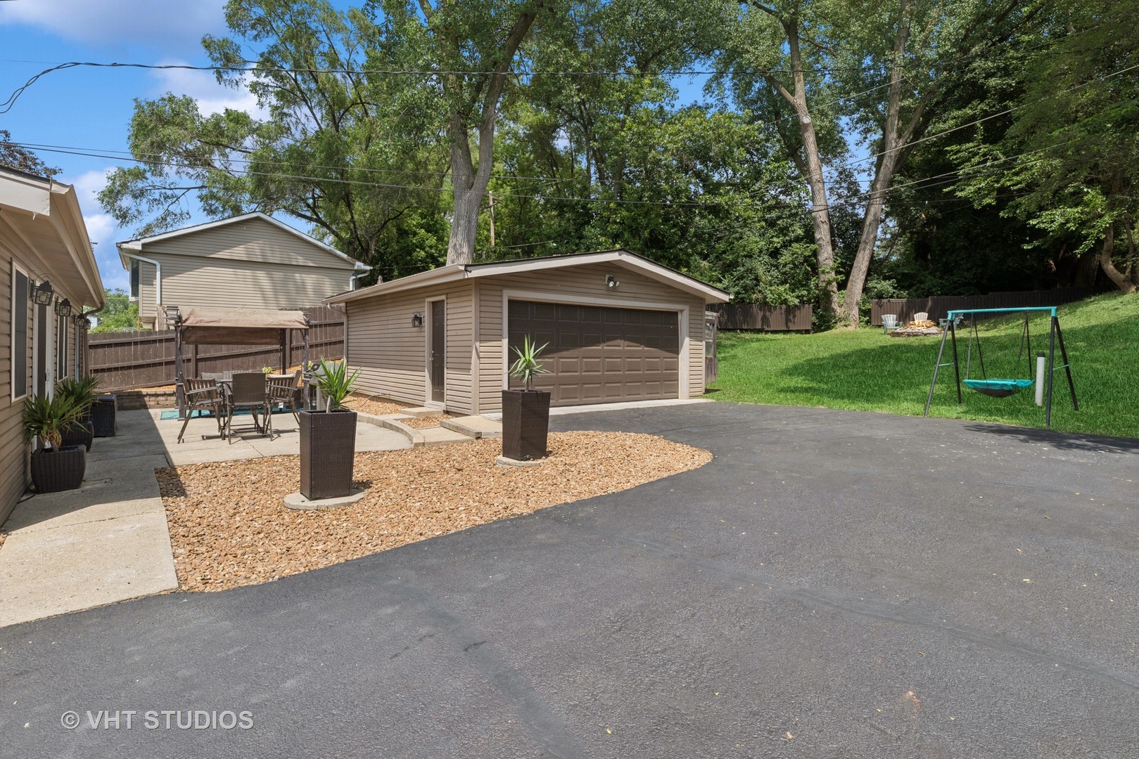 35083 N Sheridan Drive, Ingleside, IL 60041