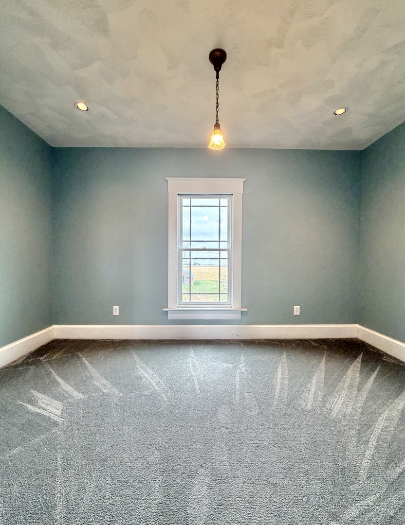 14373 N 1700 East Road, Pontiac, IL 61764