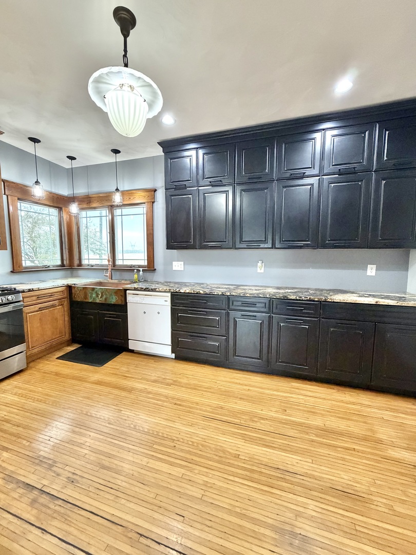 14373 N 1700 East Road, Pontiac, IL 61764