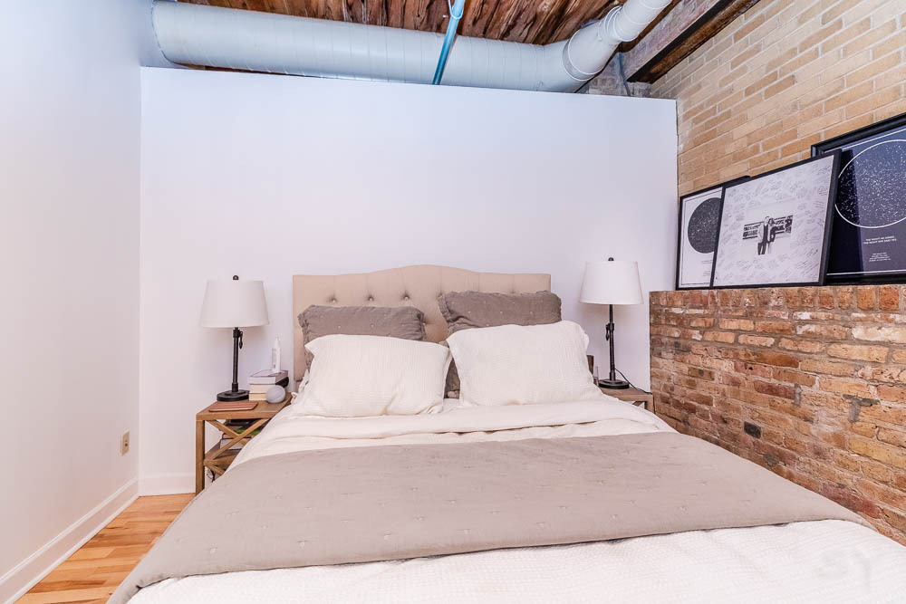 225 W HURON Street #506, Chicago, IL 60654