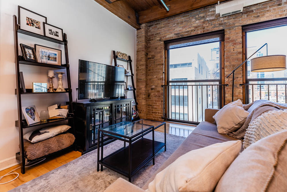 225 W HURON Street #506, Chicago, IL 60654