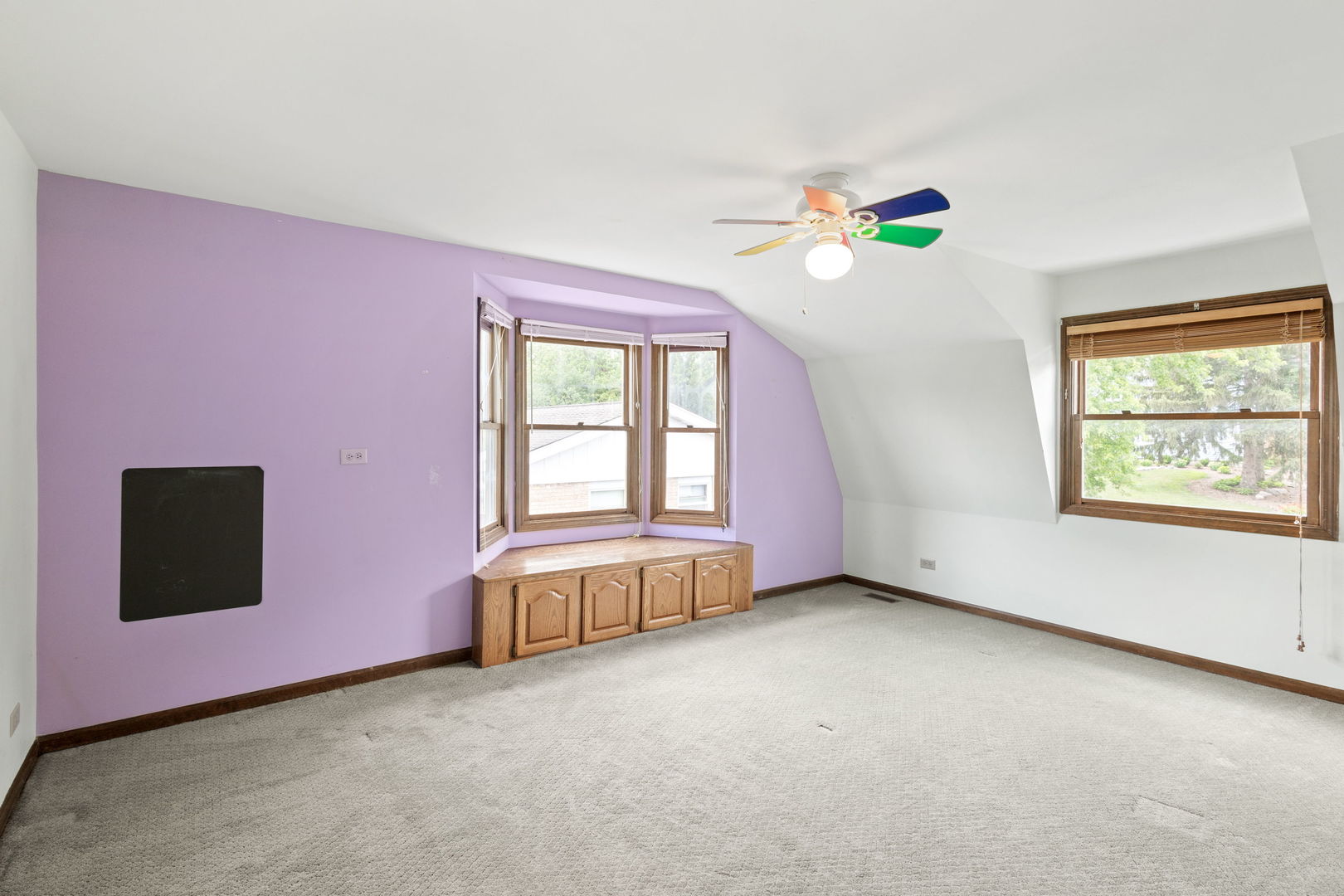 5537 Pershing Avenue, Downers Grove, IL 60516