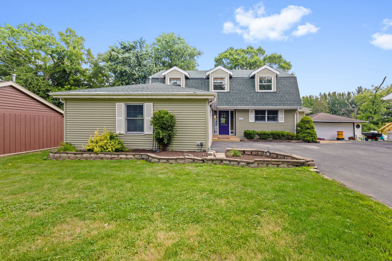 5537 Pershing Avenue, Downers Grove, IL 60516