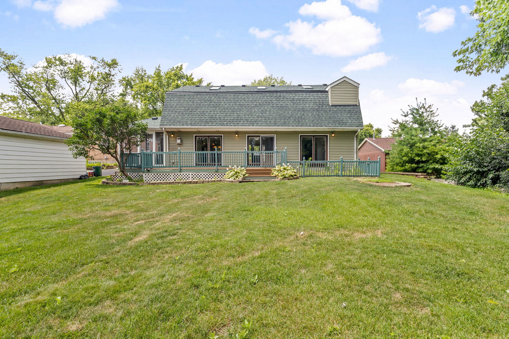 5537 Pershing Avenue, Downers Grove, IL 60516