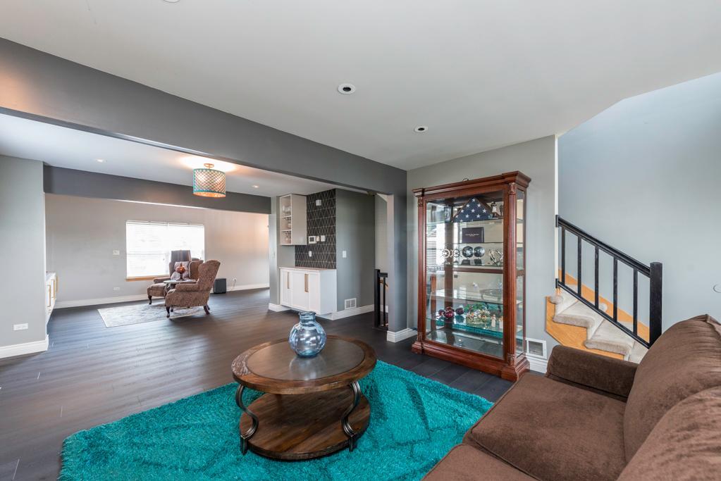 2027 Dawn Lane, Zion, IL 60099
